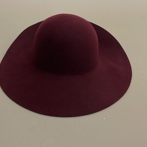 Ann Taylor wide brim floppy hat burgundy